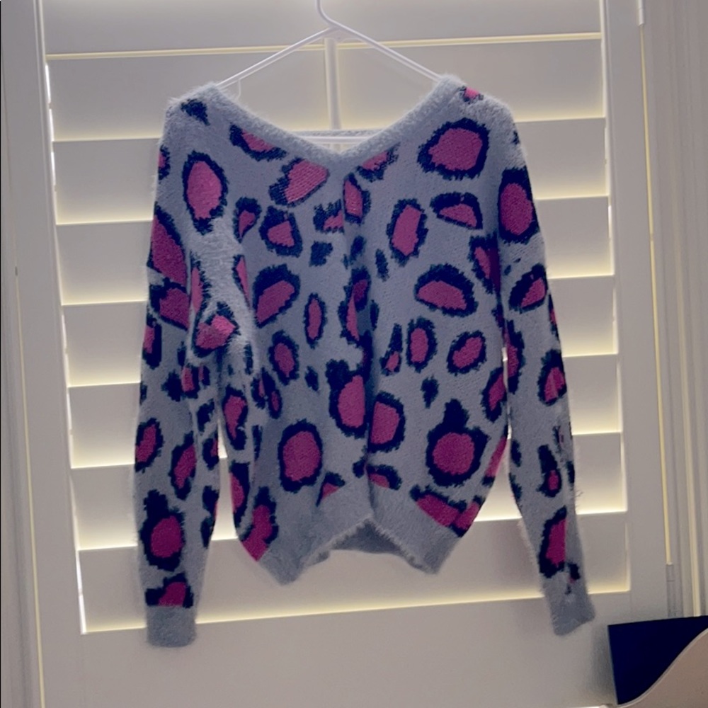 Women’s cheetah print sweater